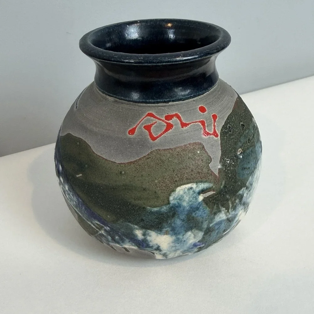 Harry Hearne Raku Fired Studio Pottery Vase Vessel North Carolina Artist Signed